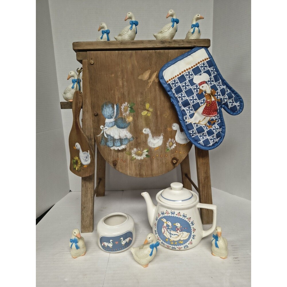 Cottage Core Hand Painted Hand Made Goose  End Table With Goose Accessories Vtg